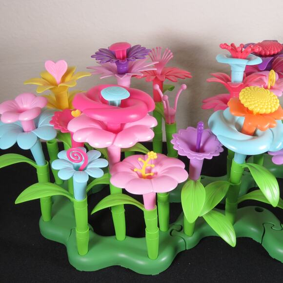 Children's Buildable Flower Toy Set - Educational STEM Garden Playset 133 PC - Picture 3 of 15